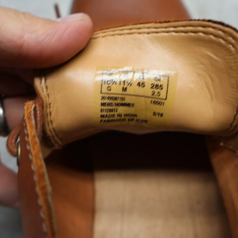 Clarks these brown